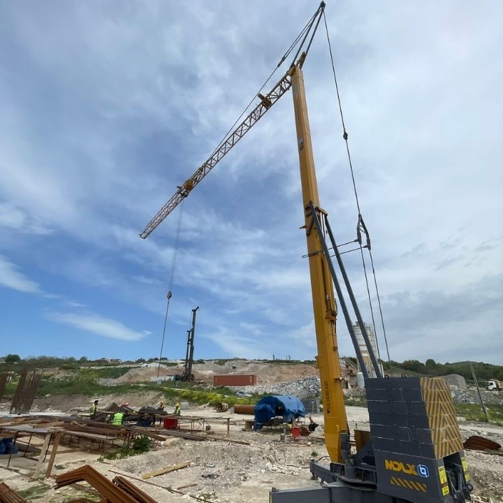 XJCM JFYT2227-40  KURYUKSUZ KULE VİNÇ 4 TON